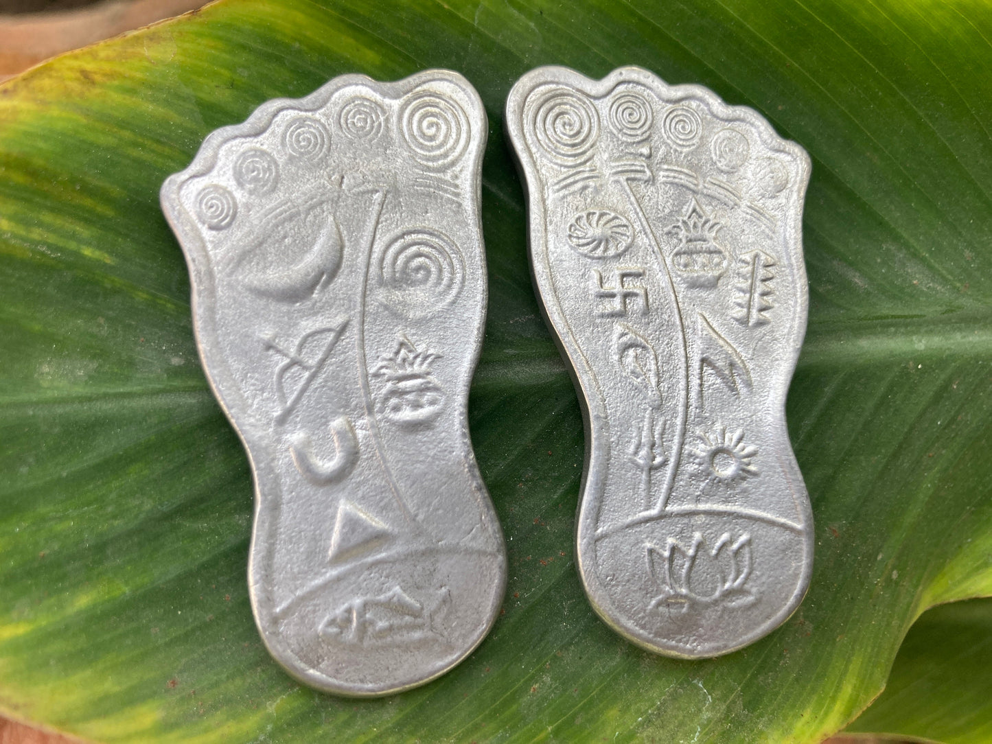 Parad Laxmi Charan Paduka I Sacred Goddess Laxmi Paduka Sacred Hindu Religion Wealth And Prosperity Symbol I Religious Gifts I Pooja Items