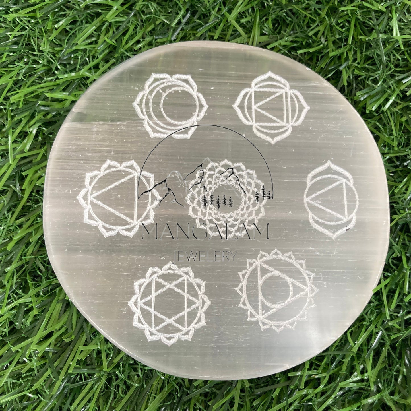 Sacred Selenite Disc: Harmonizing the Seven Chakras through Engraved Energy Alignment