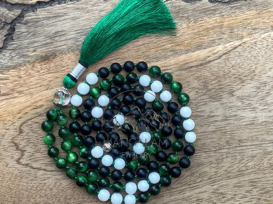 Green tiger Eye Mala, Tiger Eye Necklace, White Agate Necklace, Matte agate Beads, 108 Bead Mala, HandKnotted Jewelery