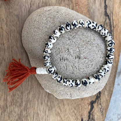 Om engraved White Yak Bone Mala with Bracelet, Kapala Prayer Beads, Protection Necklace, Buddhist Jewelry, Yoga Gifts, Handmade Jewelry