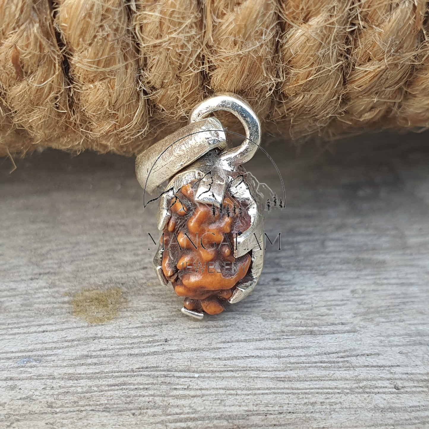 1 Mukhi Rudraksha, One Face Rudraksha, 1 Mukhi Rudraksha Pendent, Indonasian Rudraksha,Rudraksha Pendent